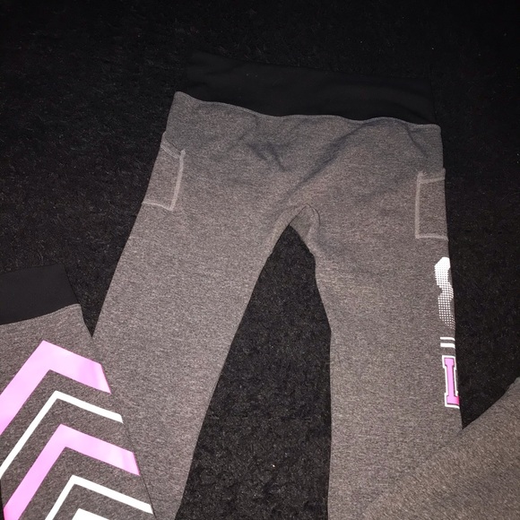 Form fitting joggers, so comfortable ❤️ - Picture 5 of 6